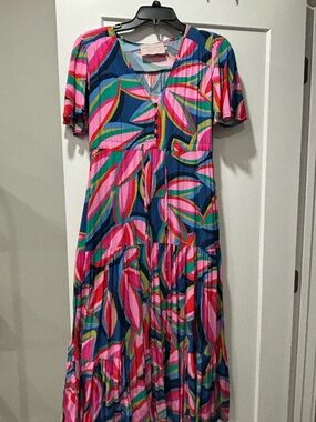 Vibrant Pink & Blue Leaf-Print Maxi Dress